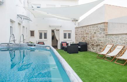 La Pluma y El Pincel - Foto 1