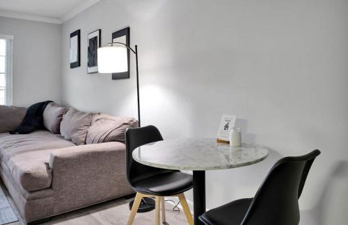 Black And White 1 BR by Ryan Korban - Foto 10