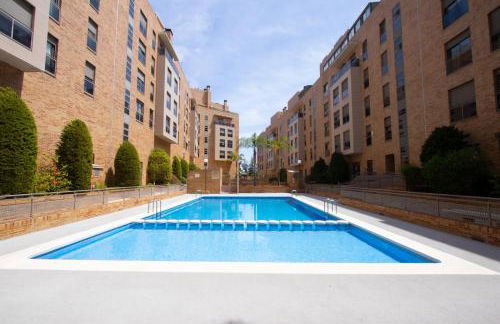 Family & Friends Apartment with Pool - Foto 26