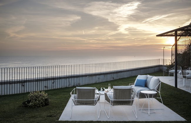 Seaview Castle by Cadenzalux - Photo 2