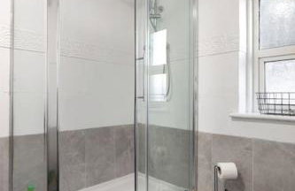 2A - Bright & Airy 2 Bed Flat - 20 Mins to Central - Foto 17