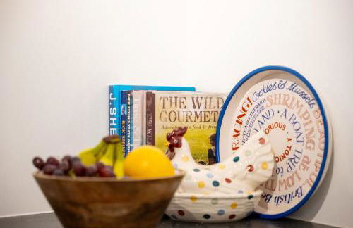 Coastal Escape with Balcony & River Dart Views - Foto 20