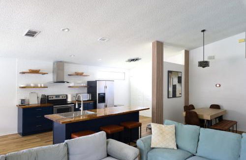 Heated pool house with mini golf 10 min to Disney - Foto 10