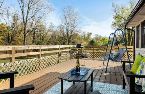 Riverfront w Deck Grill Fire pit & Climbing Wall - Photo 3