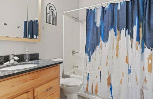 Modern Home-Garage-Scenic Patio - Foto 28