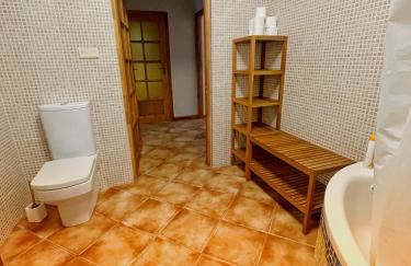 Uroczy dom i bezpłatny parking - Foto 16