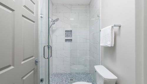 Encanto of the Lowcountry in Old Town Bluffton - Foto 5, towels, Shower