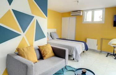 SUPERBE STUDIO HYPER CENTRE TOUT ÉQUIPÉ WIFI NETFLIX 2PERS - Foto 12