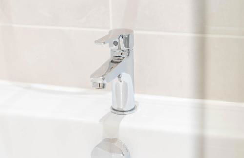 Stylish Apartment - Selly Oak - Fast Wi-Fi - Parking 20CC - Foto 34