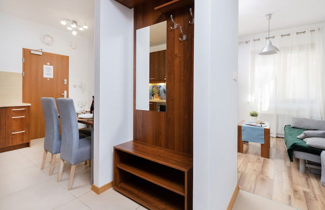 Willa 4 Pory Roku Apartment by Renters - Photo 24