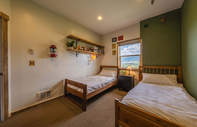 Hollenback Heights Epic Views! - Photo 3