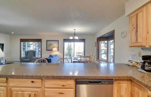 Walk to Ski Shuttle! Ideal Winter Park Base Camp - Foto 7