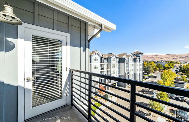 Chic Apt w Jacuzzi Pool BBQ Mountain Views - Foto 64