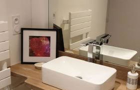 chez KARINE T4 Terrasse 5ème étage CENTRE VILLE Wifi Parking - Foto 19