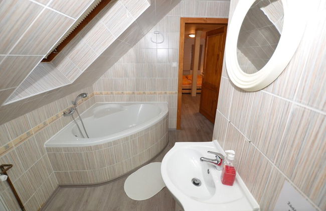 Elite Cottage in Turnov near Ski Area - Photo 9