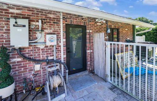 Upgraded Lux Retreat in Coconut Creek with Pool and Hot Tub - Foto 17