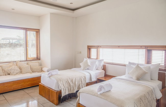 AB Villa & Apartments - Photo 11