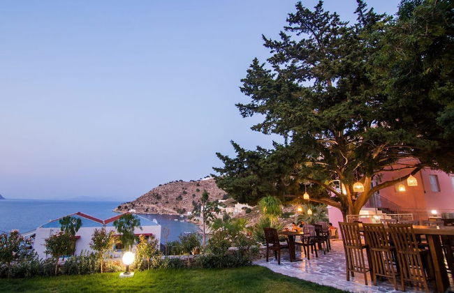 Niriides Hotel & Apartments - Photo 57