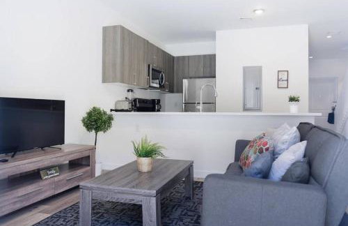 Awesome 3BR Townhouse 15minutes from the Beach - Foto 2