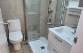 CASARES appart 2 ch dans parc tropical avec vue sur mer, montagne et piscine - Photo 10