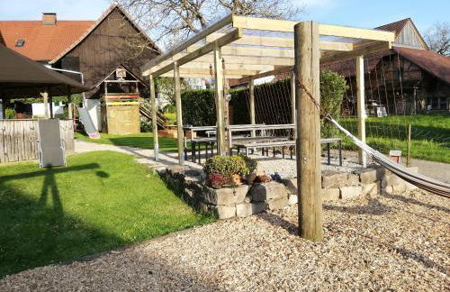 FERIENHOF KATZENMAIER, Bauernhof- und Familienurlaub am BODENSEE, großzügig wohnen, MESSENAH und teils BARRIEREFREI, Spielangebot für drinnen und draußen, Parkplatz am Haus, gute ÖPNV-Anbindung - Foto 64