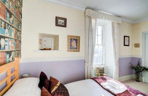 GuestReady - Historic Edinburgh Old Town Apartment - Photo 20