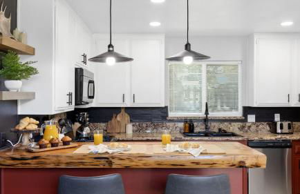 The Matterhorn Manor by Avantstay Harry Potter Inspired A-frame Home w/ Hot Tub & Views - Foto 7