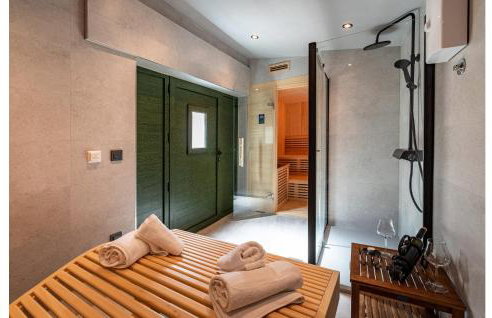 3 Bedroom Beautiful Home In Lisicic - Foto 52