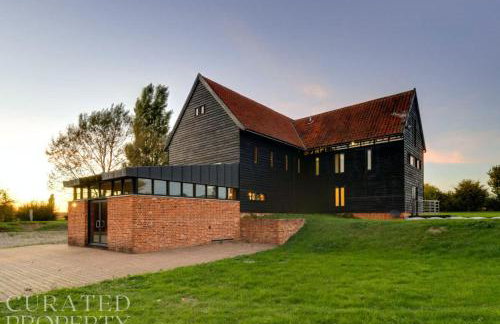 Grand Suffolk Barn Conversion - Foto 84