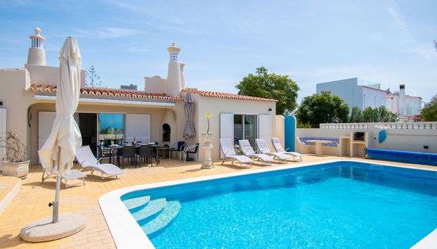 67 adm - 3 bed villa walking distance to Carvoeiro - Foto 2, Habitación