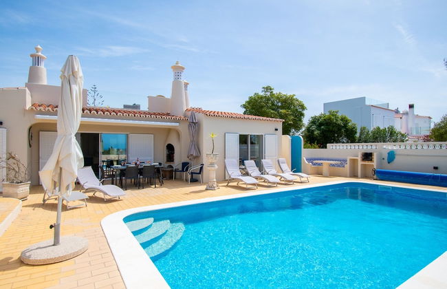 67 adm 3 Bedroom Villa Walking Distance to Carvo - Foto 1