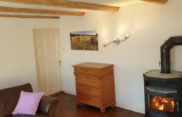 Der kleine Fuchshof mit Hund, Pferd und Huhn - Photo 1