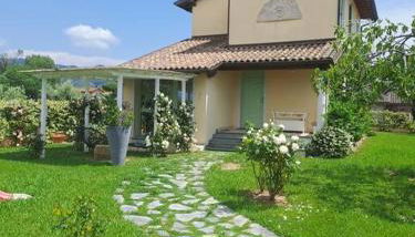 Villa SouAri 10' da Forte de Marmi - 2km spiaggia - Foto 1