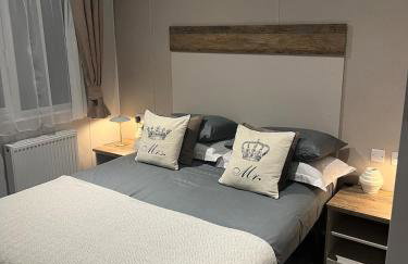 NEW 2025 Modern 3Bedrooms Lodge Walk to Beach - Foto 41