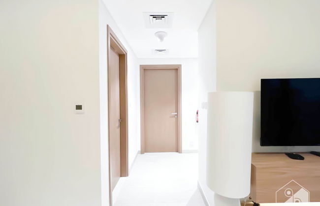 Gorgeous 1B Apt With Balcony in Azizi Fawad - Photo 20