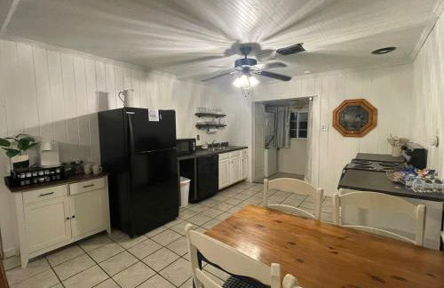 Cozy Cottage mins from NASA, Kemah Boardwalk, Galveston Bay - Foto 28