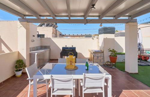 Amplio Ático De 2 Habitaciones - Photo 2