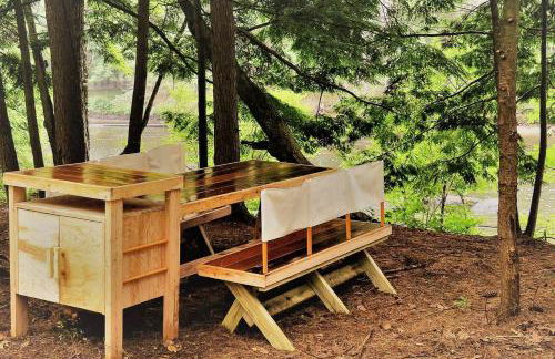 Private Riverfront Safari tent for a Glamping Experience in the Monadnock Region, New Hampshire - Foto 3