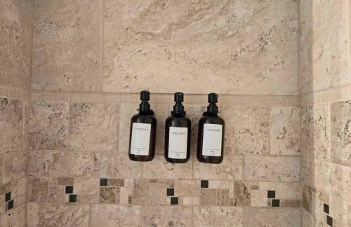 4 bedroom pet friendly grill under 5 min to airport and Choctaw Casino - Foto 28