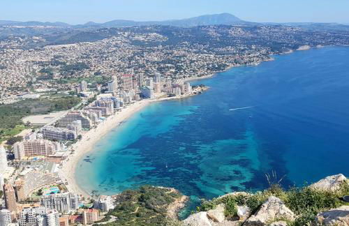 Sunny Holidays - Photo 1