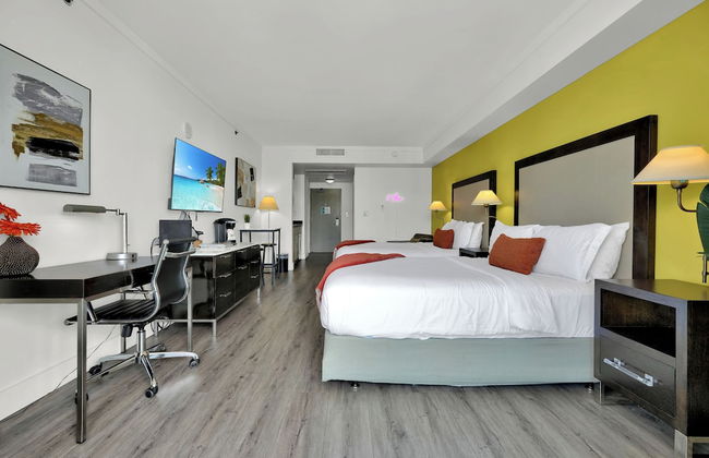 Stunning 12th Floor Studio in the Grove - Foto 9