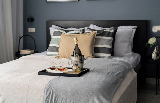 Chic Black & White 2BR on Dambovitei - Foto 8