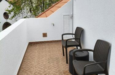 Machico Village Apartment - Private terrace & car park - Foto 6