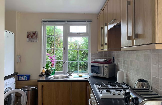 2 Bedroom Chalet - Praa Sands, Cornwall - Photo 3