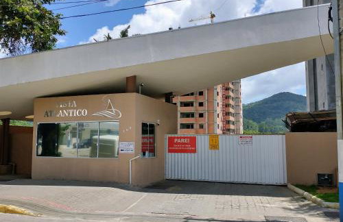 Apto Vista Atlântico com 2 quartos com Ar Cond Wi-Fi TV SMART e Área de lazer - Foto 27