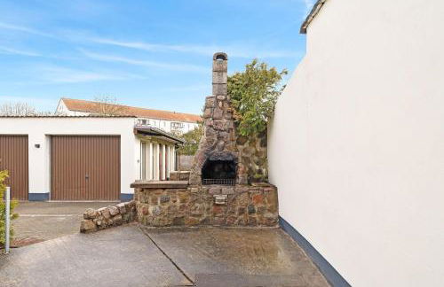 Neues Haus ,11 Betten, völlmöbliert mit Parkplätzen, Garage und Garten - Foto 27