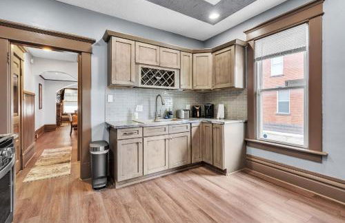 Cozy Renovated 19th Century Home, 5 Min to OSU! 3 Bedroom Home by Paula - Foto 20