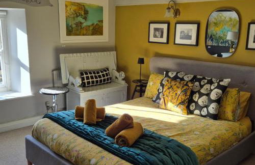 An Artist's Cottage - Photo 2