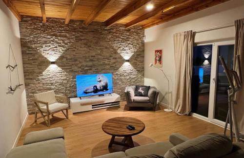 Chalet Emily mit Hot Tub und Meerblick - Foto 14