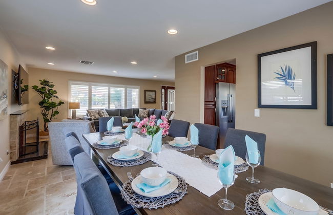 Beautiful Backyard Oasis 5 bedroom 3 Bathroom Home - Foto 15